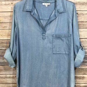 Skies are Blue Alisson Chambray Top